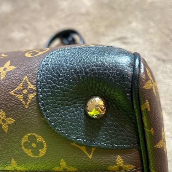 EUC Retiro Louis Vuitton purse, comes with detachable shoulder strap - Picture 8 of 14